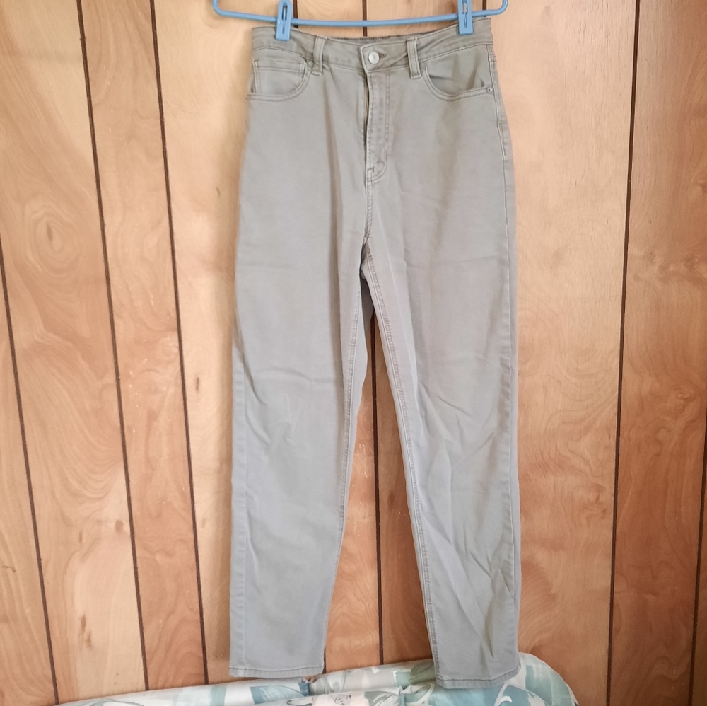 American Eagle Mom Straight Jeans